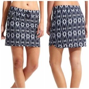 \Athleta\• Ikat Reflection Stretch In Skort